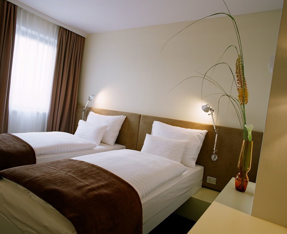 Plaza Inn Wien Gasometer Room photo